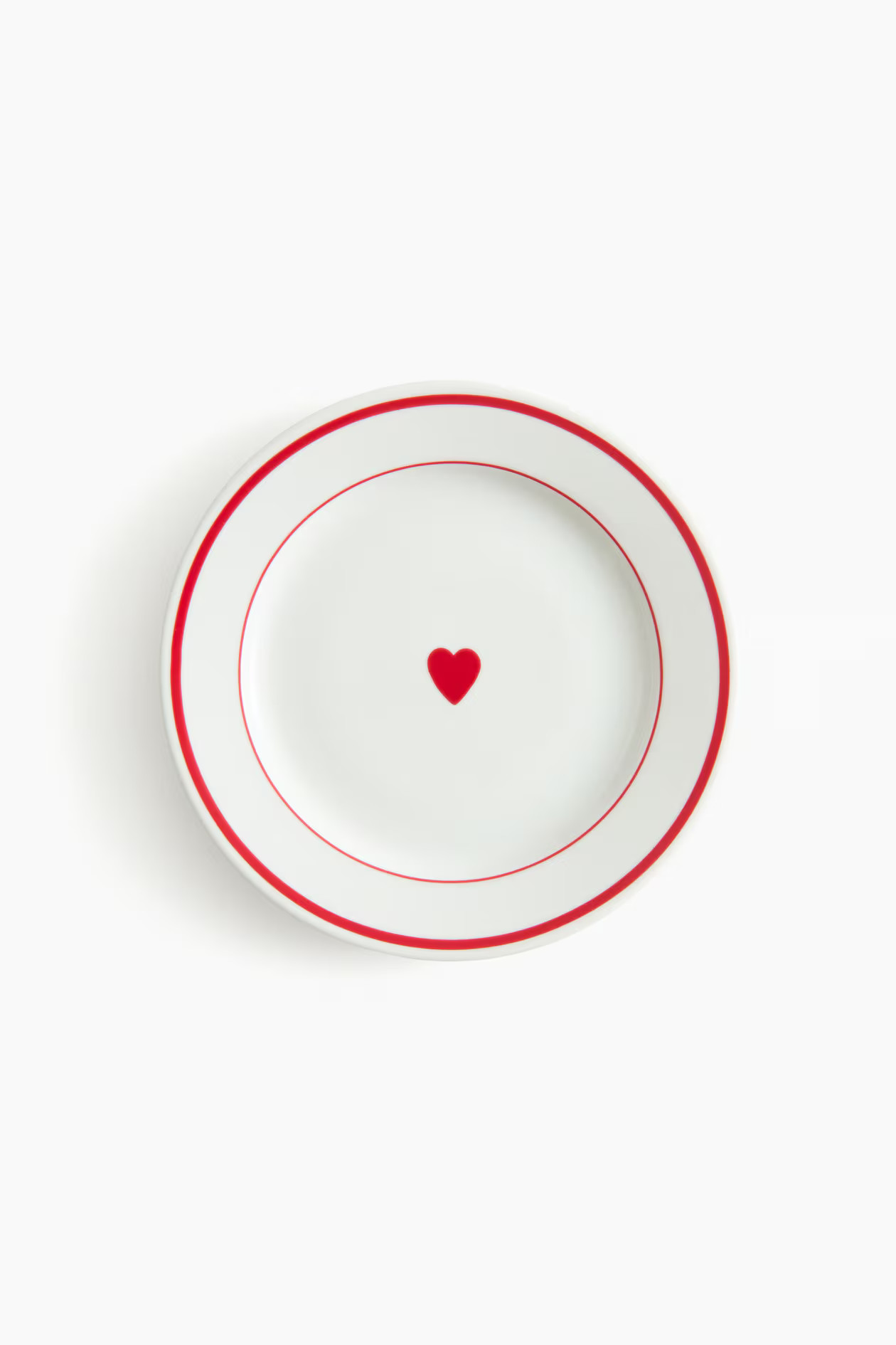 Medium-Sized Porcelain Plate - Red/heart - Home All | H&M US | H&M (US + CA)