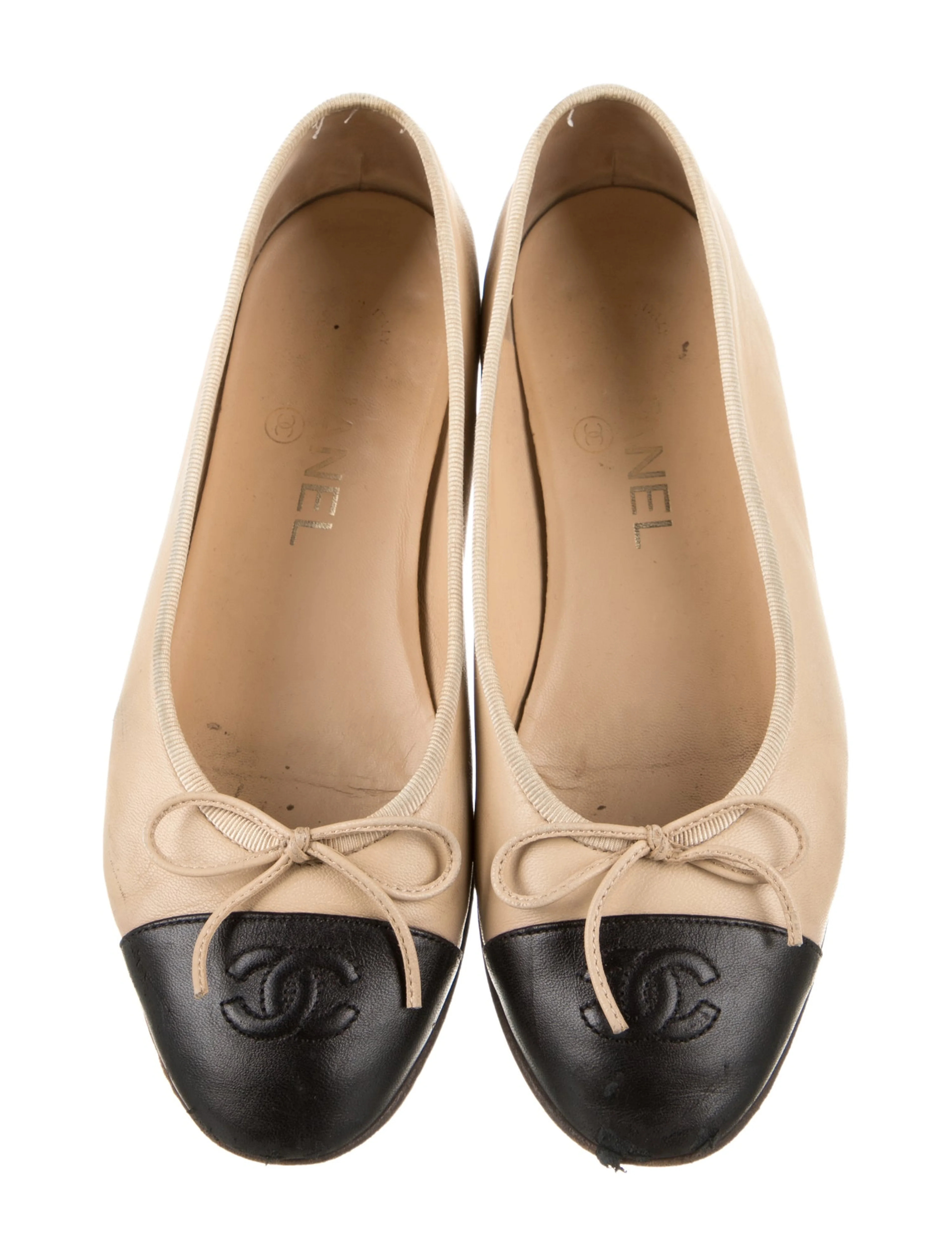 Interlocking CC Logo Leather Ballet Flats | The RealReal