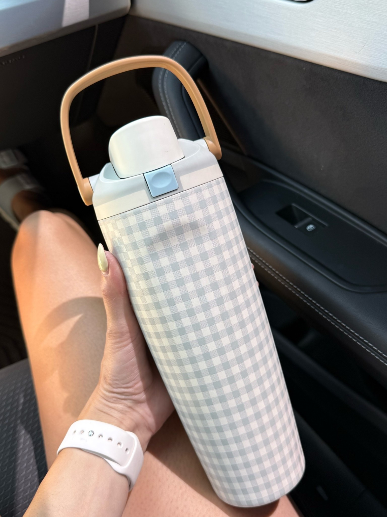 The cutest water bottle 💧

#LTKSeasonal #LTKHome