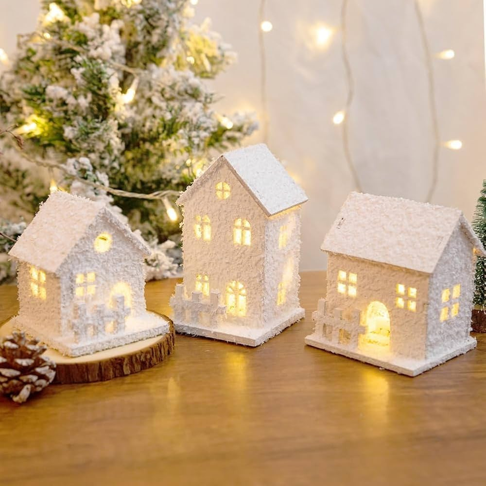Casas de aldea de nieve de madera iluminadas para decoración de mesa de Navidad, 3 casas de pueb... | Amazon (US)
