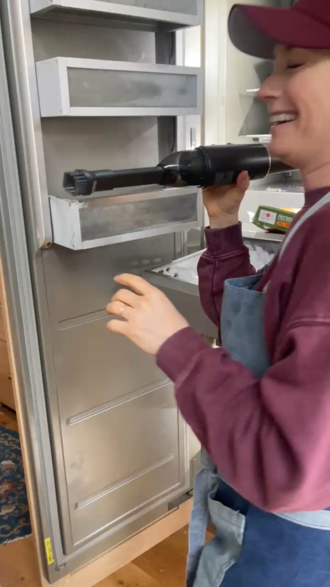 Obsessed with my new mini vacuum - this thing WORKS 