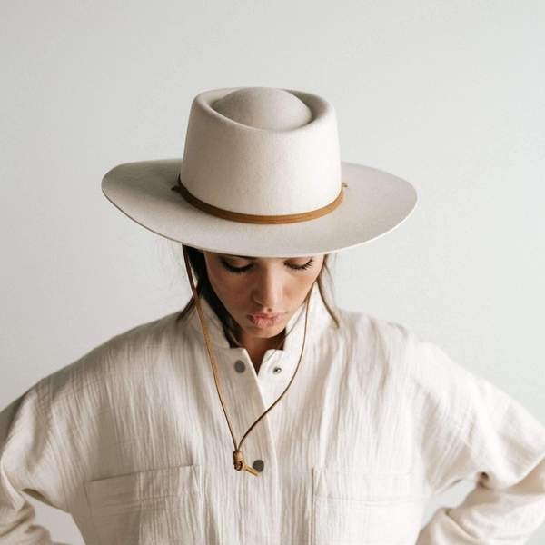 Wren Flat Brim Telescope Crown Hat - Off White | Gigi Pip