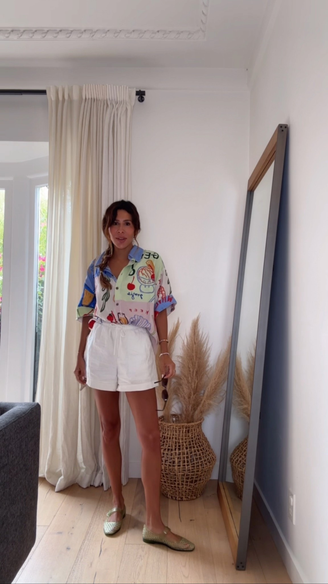 easy summer outfit: linen shorts with colorful printed top 

#LTKStyleTip #LTKTravel #LTKPetite