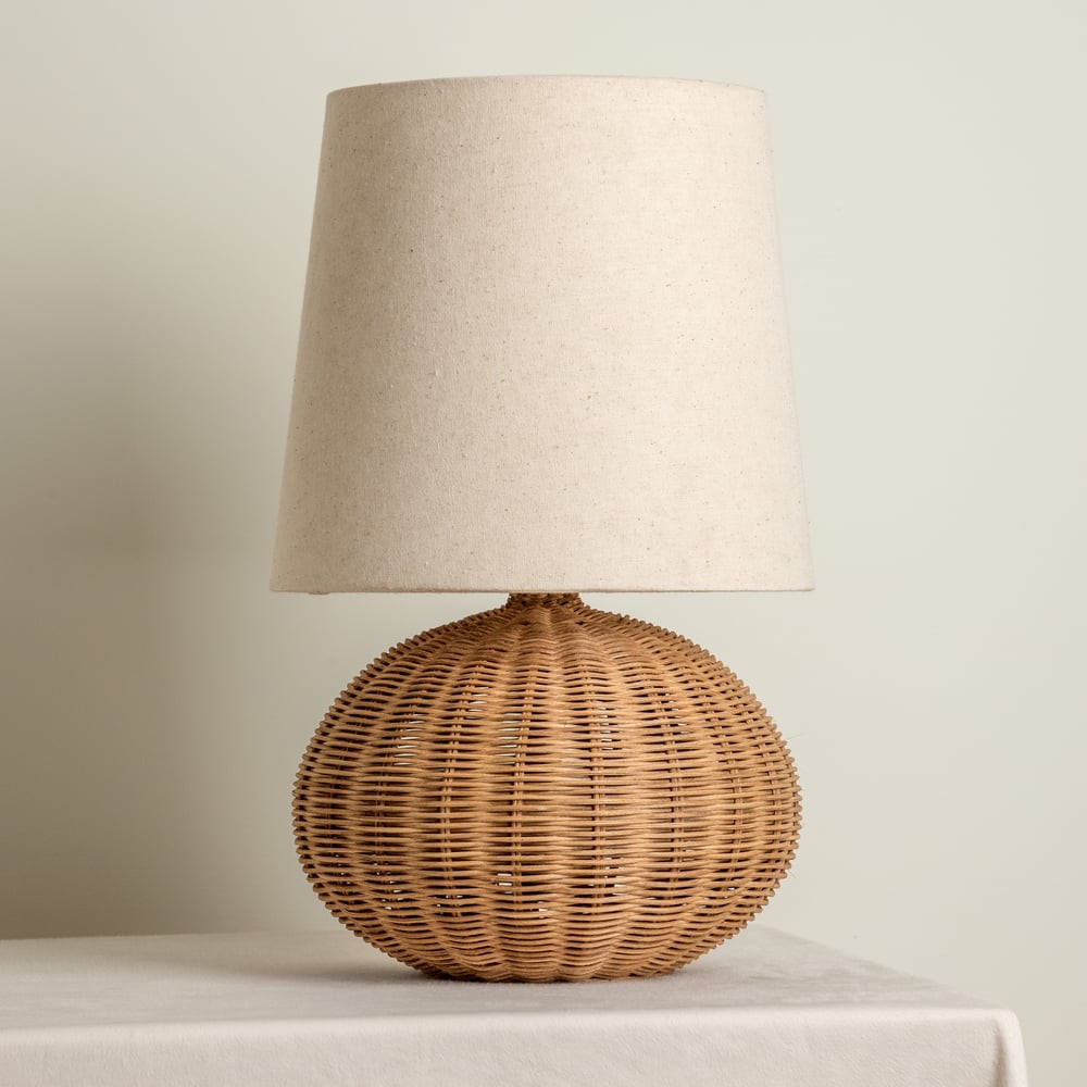 Sanvi Table Lamp | Lightopia