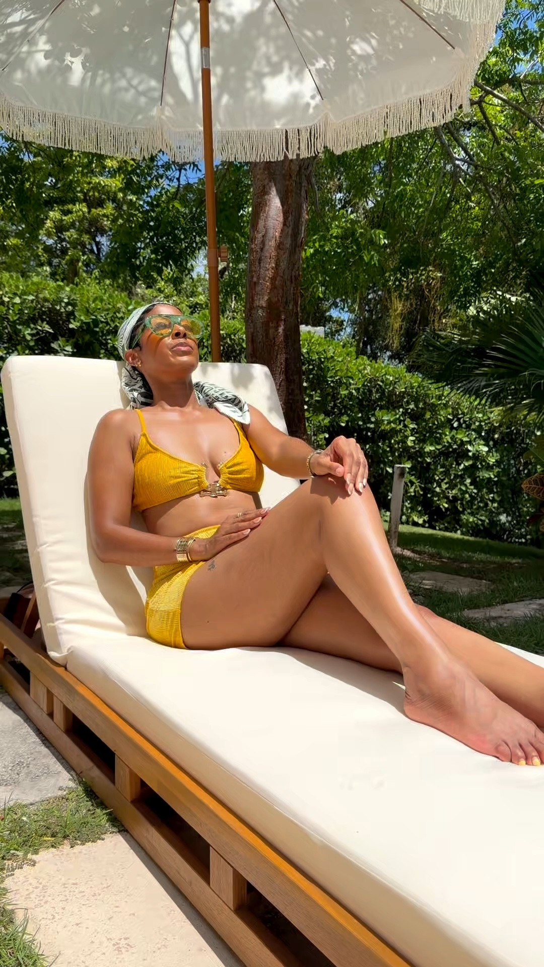 Sunscreen isn’t one-size-fits-all.

My skin doesn’t need the same thing every day, which is why I love having options from
@eltamdskincare. Whether I’m looking for extra hydration, a little coverage, or support for more
sensitive skin days, there’s an option that fits what my skin needs.
I’ve linked all four of my EltaMD favorites here so you can find the one that fits your skin
best.

#Ad #EltaMDPartner #PaidLink @eltamdskincare