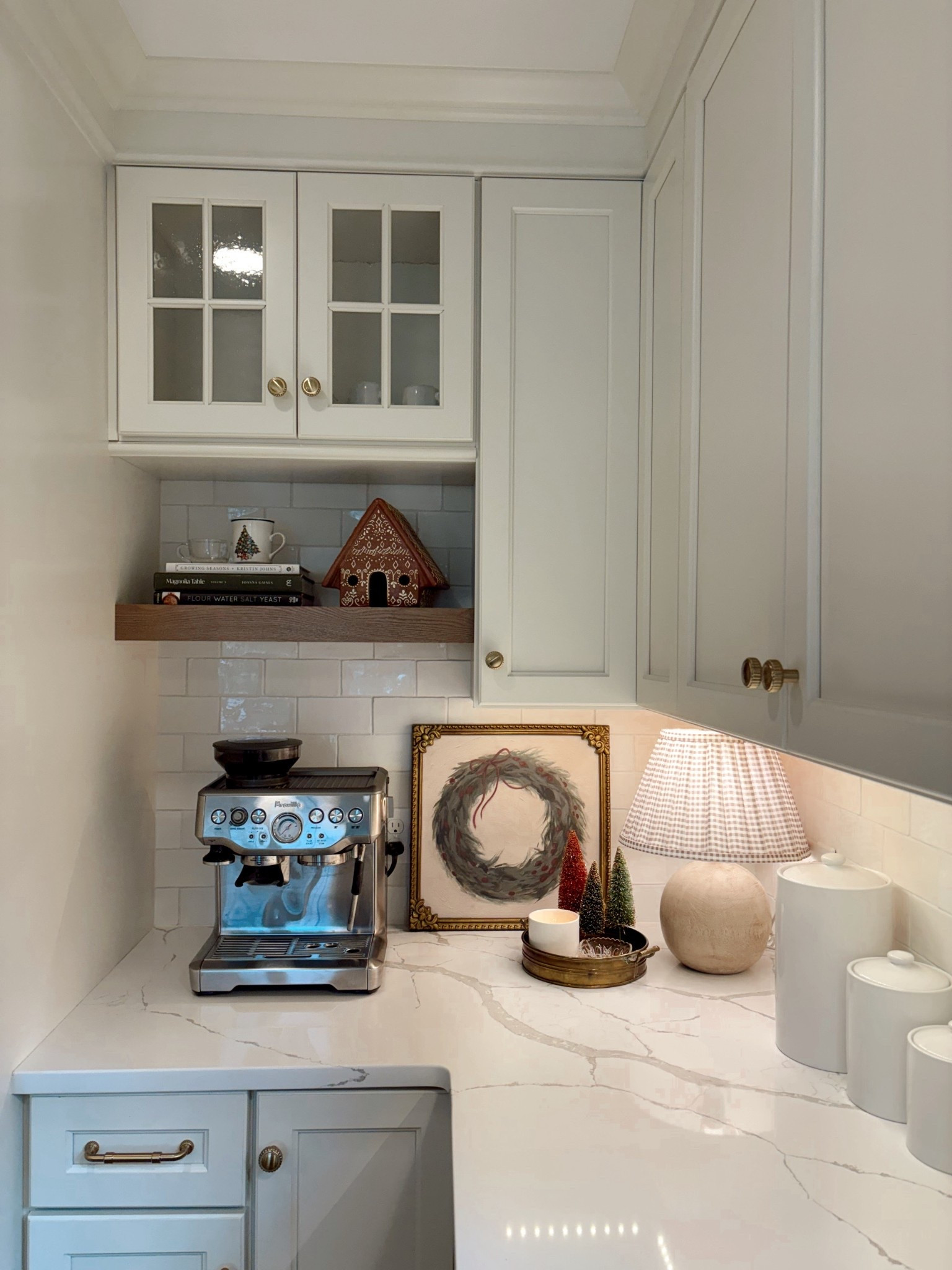 Christmas corner ❤️ 

#LTKHome #LTKmorningroutine #LTKfoodie