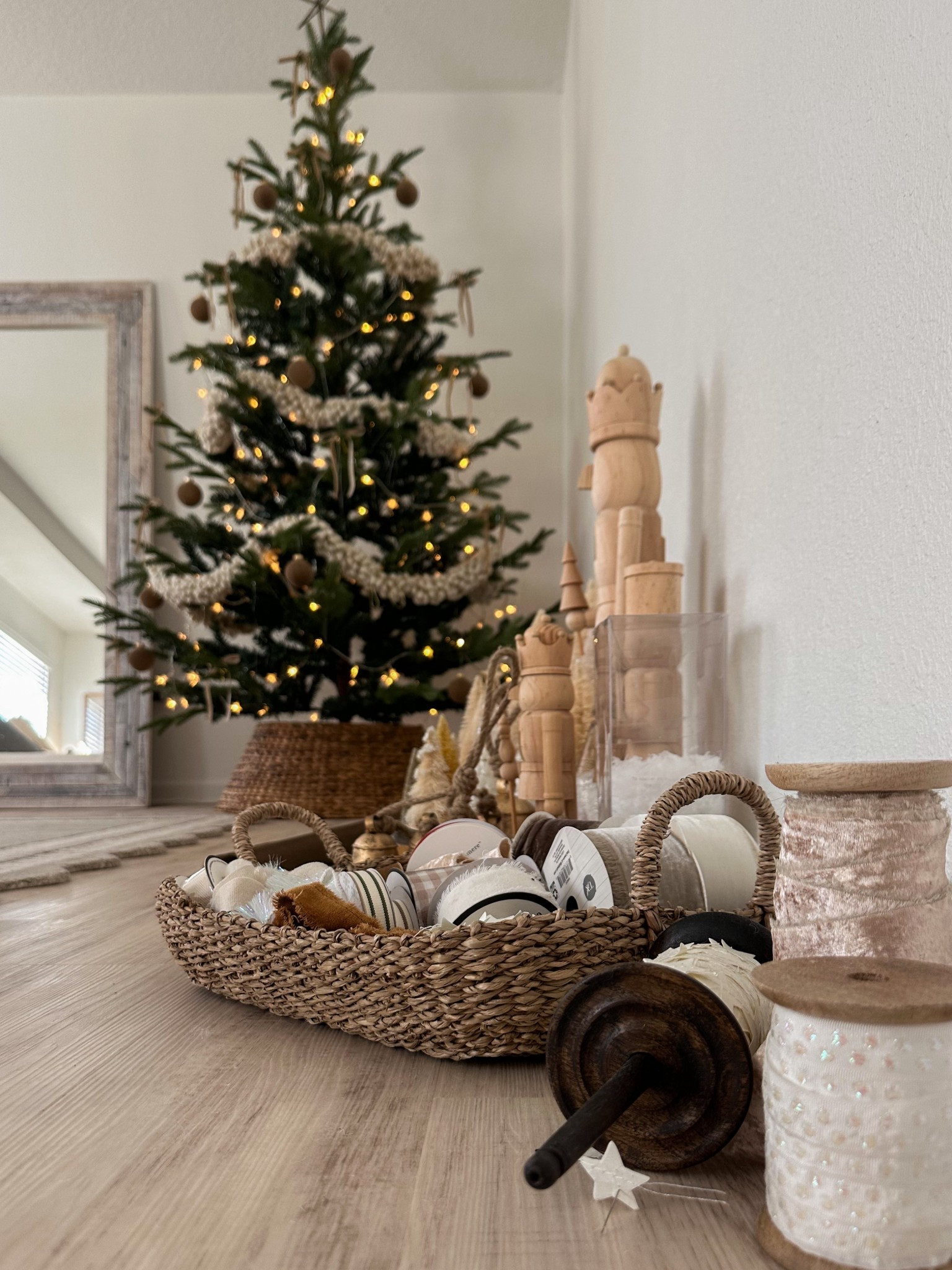 Tree in our room and some favorite decor ✨🤎

#LTKSeasonal #LTKHoliday #LTKHome