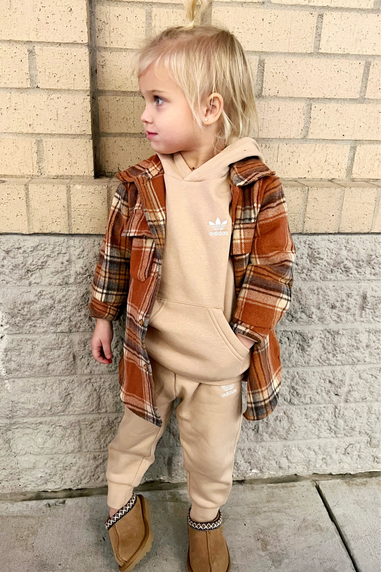 😍😍

Baby & toddler fashion, toddler outfit, toddler sweat set, adidas sweater set, toddler uggs, toddler jacket 

#LTKbaby #LTKkids #LTKfit