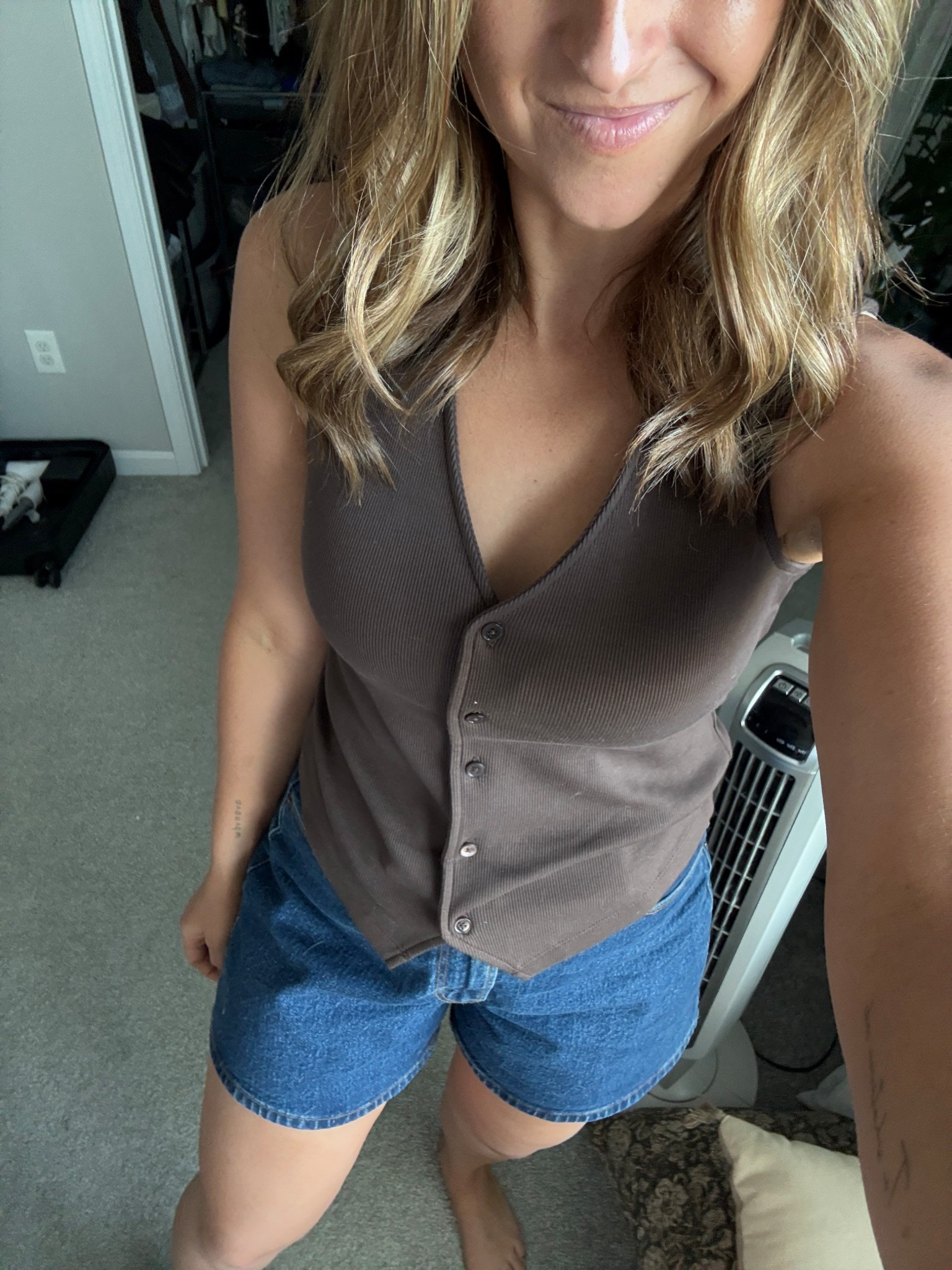 Snagged this Madewell top at a recent sale and it's still on sale under $50! Wearing my true size small. Gorgeous espresso color perfect for warm fall days 🤎

#LTKFindsUnder50 #LTKSeasonal #LTKSaleAlert