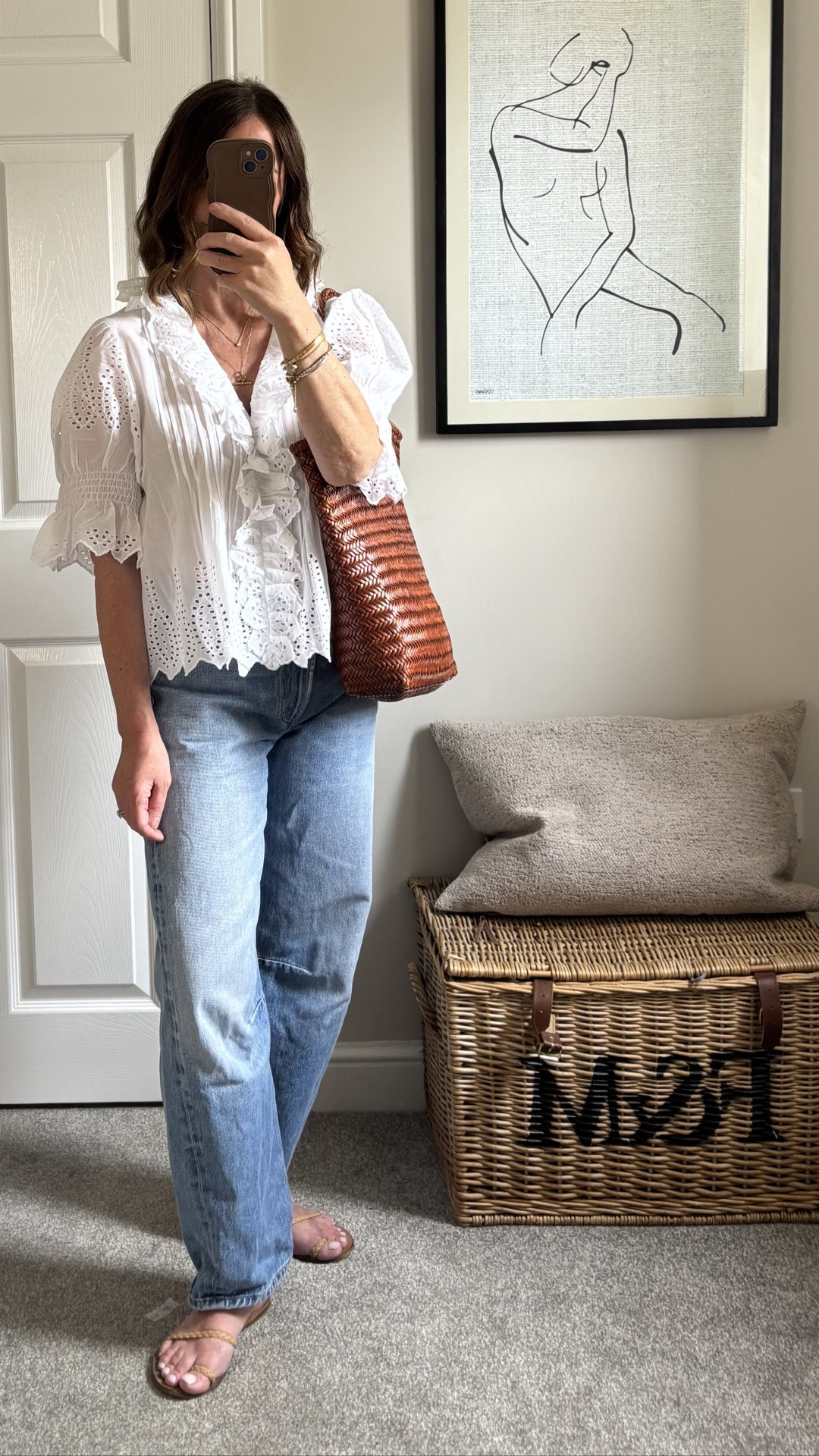 Beautiful pretty white blouse

Wearing the medium - i am a 12

#LTKsummer #LTKover50style #LTKstyletip