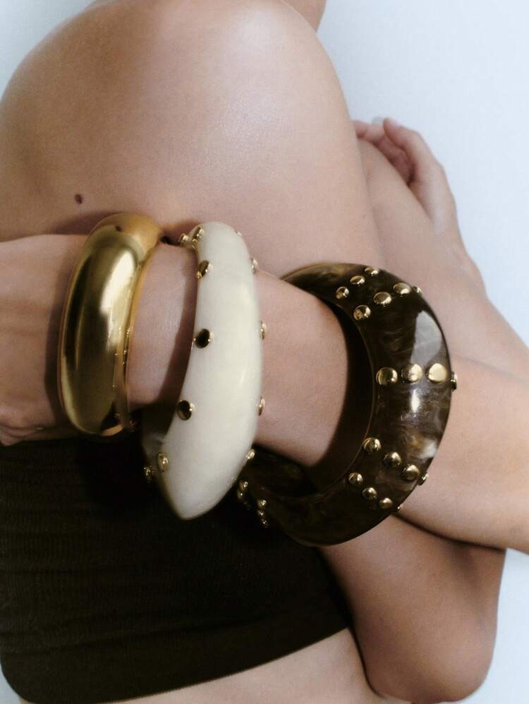 1pc Vintage Asymmetrical Resin Bracelet With Gold/Silver Rivet Buttons, Brown & White Tie Dye, Fashionable & Elegant Thick Jewelry For Women, Suitable For Autumn/Winter | SHEIN