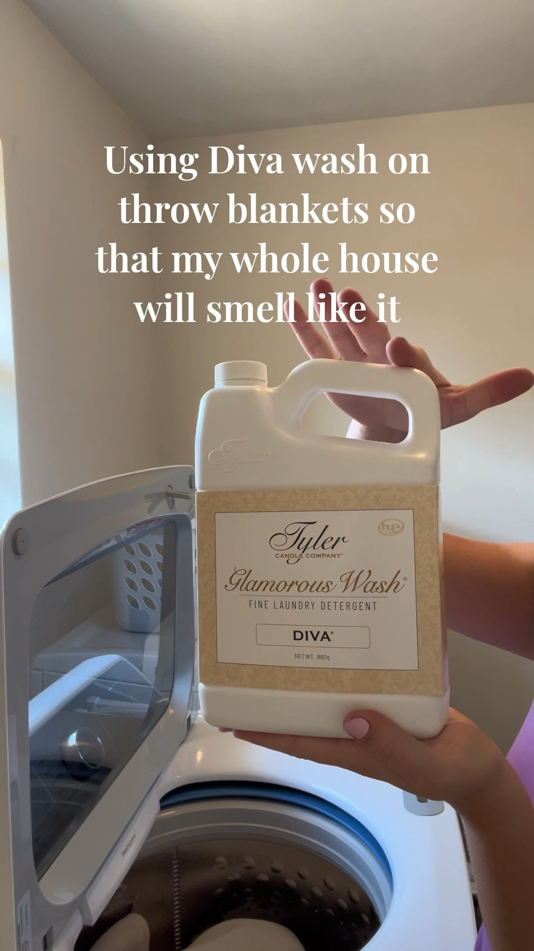 The real ones know that this scent is UNBEATABLE. If you use this detergent on blankets and towels, you can guarantee your whole house will smell AMAZING😍

#LTKFindsUnder50 #LTKHome #LTKFamily