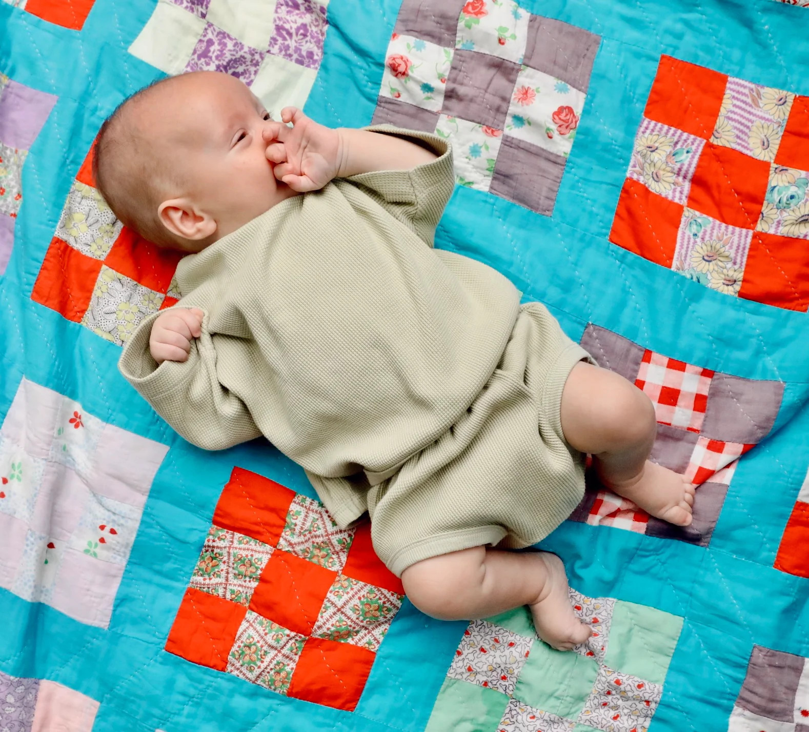 Noa Set in Light Green | Winnie and Crew