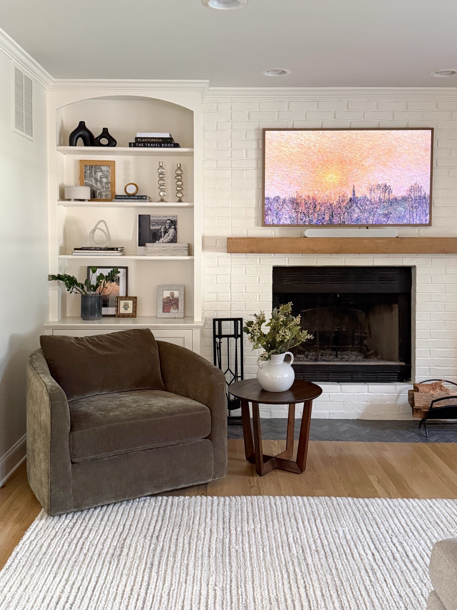 A little living room before and after! And the best part is that I got to use one of my favorite upholstered swivel chairs in the prettiest moss green fabric 🙌🏻

living room, living room inspo, Serena & Lily, GIRLONTHEHUDSON, neutral home, modern coastal, minted art, cozy home,coffee table accessories, coffee table styling, peel-and-stick wallpaper, throw pillows, mixing high and low, pottery barn

#LTKHome #LTKSaleAlert #LTKdayinmylife