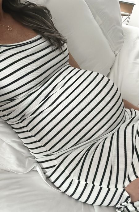 Amazon stripe dress. Wearing size small - not maternity, but so cute with a bump! 



#LTKBump
