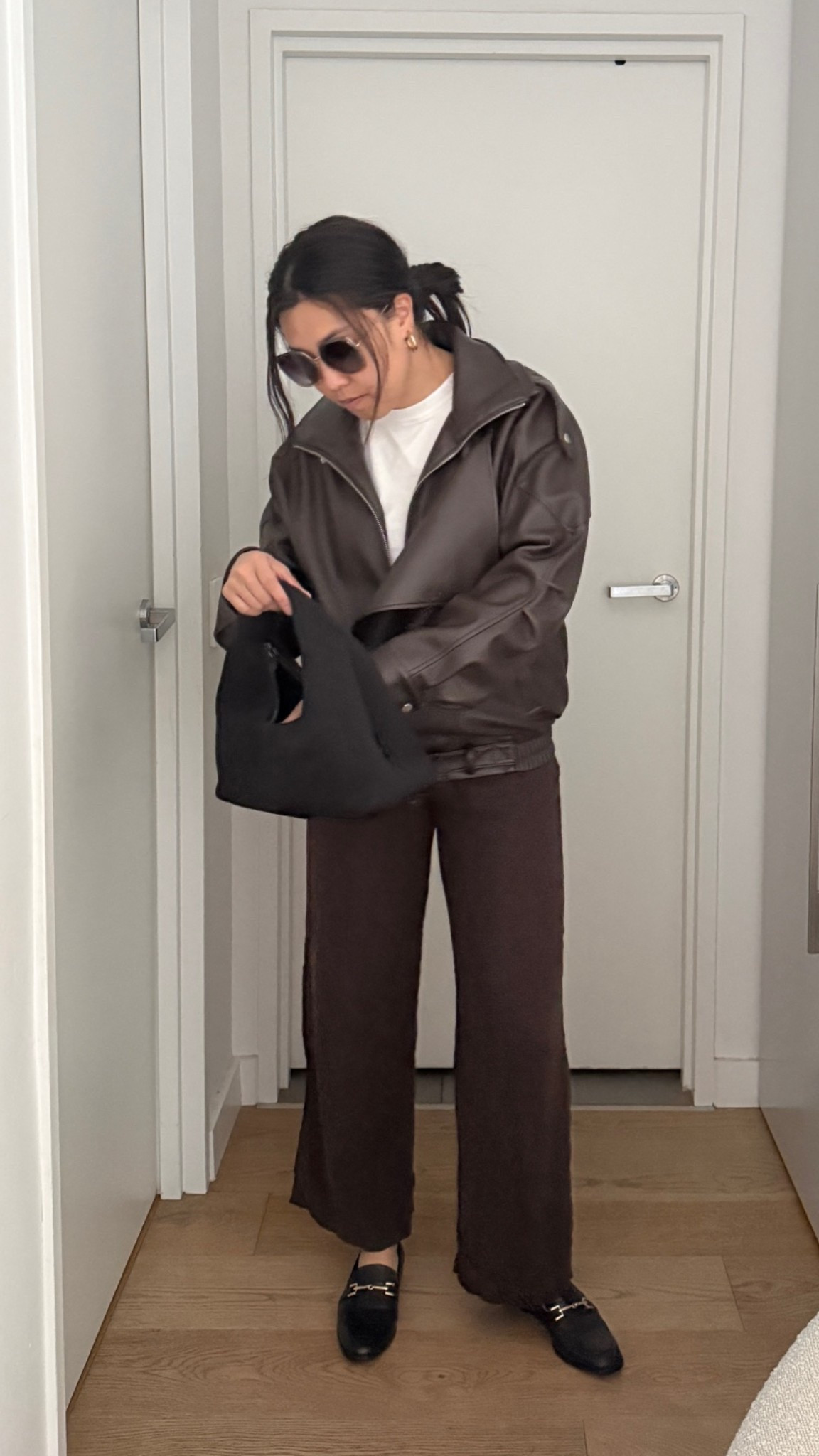 The perfect chocolate brown outfit! This one is so chic and so affordable ! 

Can confirm this biker leather jacket is my all time favourite ! 

#brownoutfit #tonaloutfit #momfashion #bikerjacket

#LTKaustralia #LTKwinter #LTKmodest