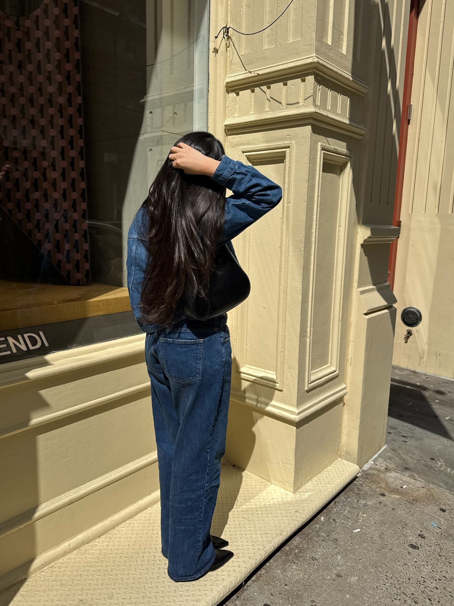 My boots! These are the comfiest boots EVER! Walked all over nyc in them 🤭💞 #boots #dolcevita #shoes #fashion