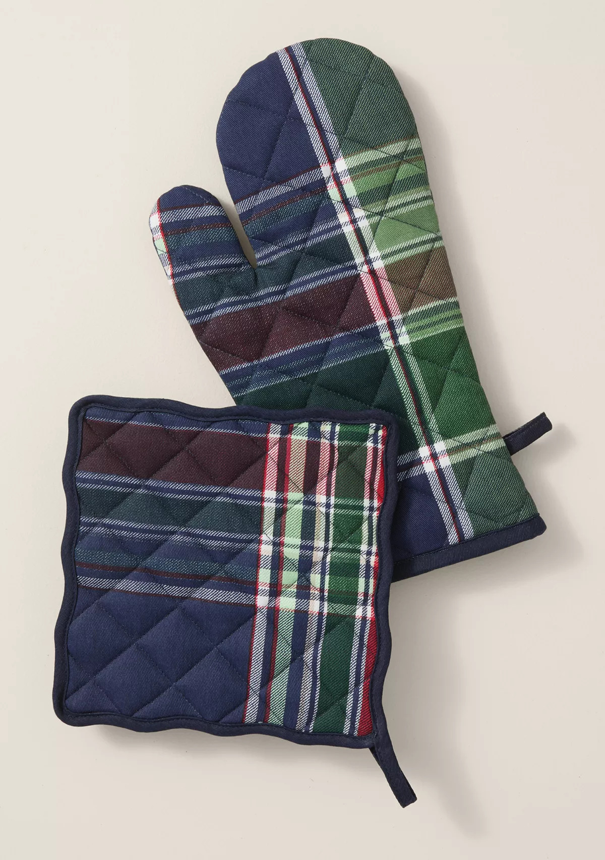 Sewing Down South x Crown & Ivy™ Sew Merry Pot Holder | Belk