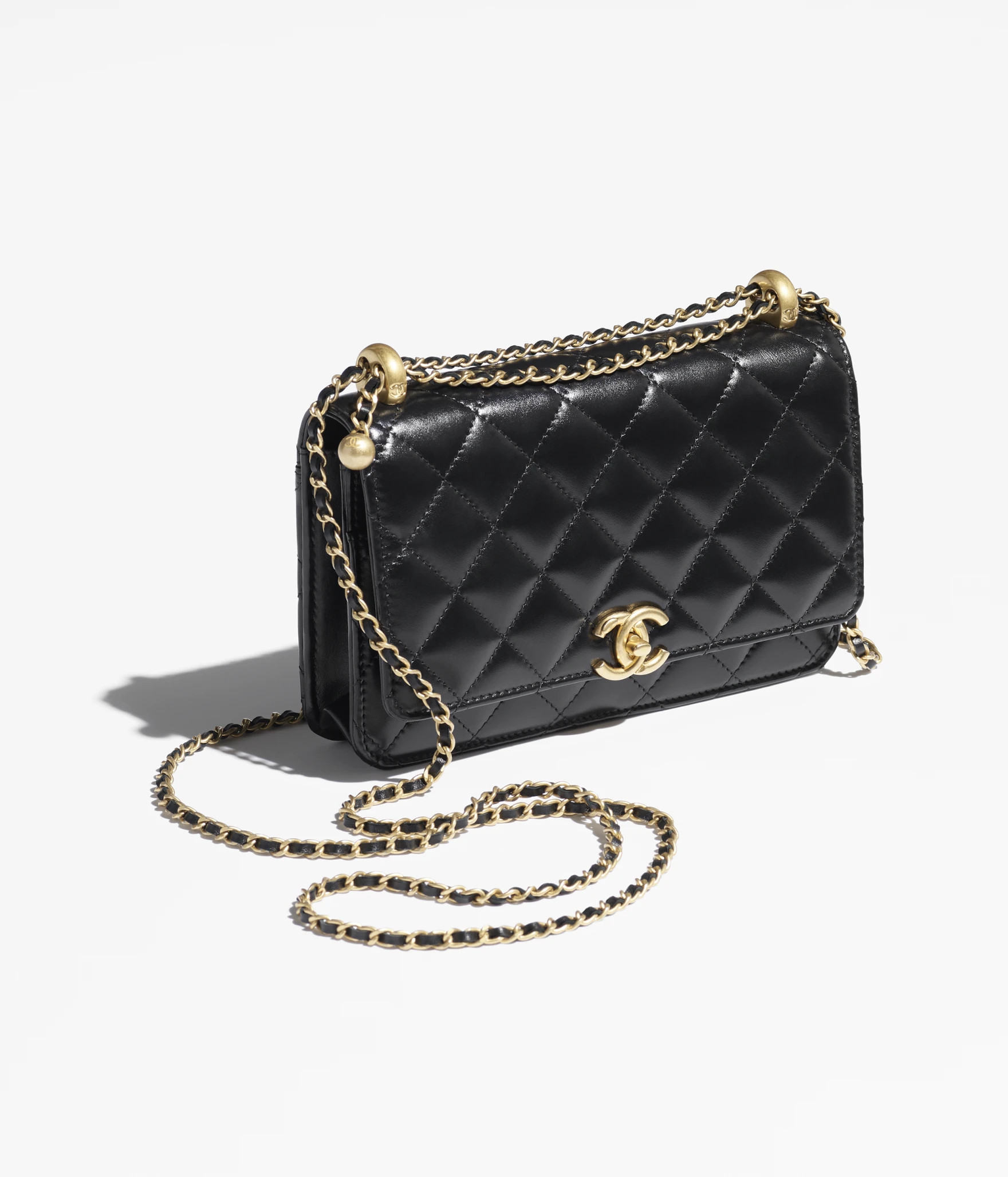 Wallet on chain - Shiny calfskin & gold-tone metal , black — Fashion | CHANEL | Chanel, Inc. (US)