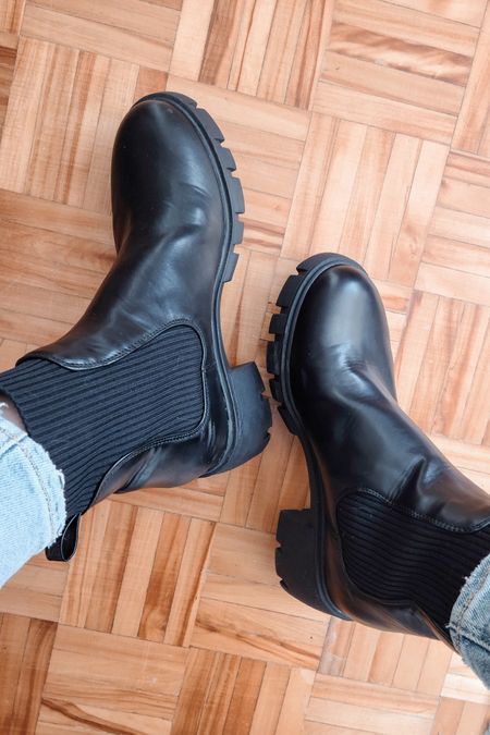 My fave chunky black chelsea boots - so comfy and fit TTS. These are super easy to walk in and go with so many fall outfits 

Fall boots, fall fashion


#LTKshoecrush #LTKstyletip #LTKSeasonal