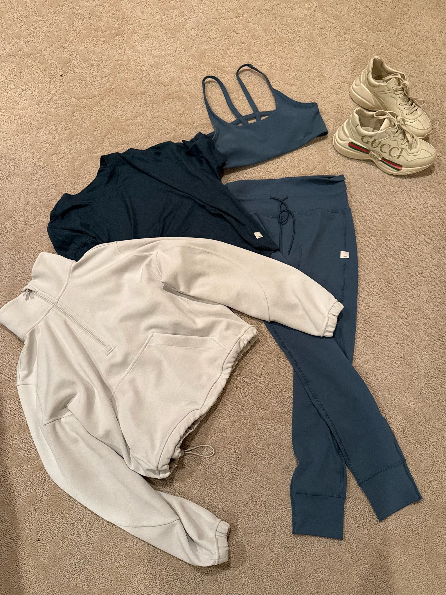 Ootd-
Vuori leggings, sports bra, short sleeve T-shirt, Lululemon pullover, Gucci sneakers

Winter workout ootd, casual outfit 

#LTKSeasonal #LTKActive #LTKFitness