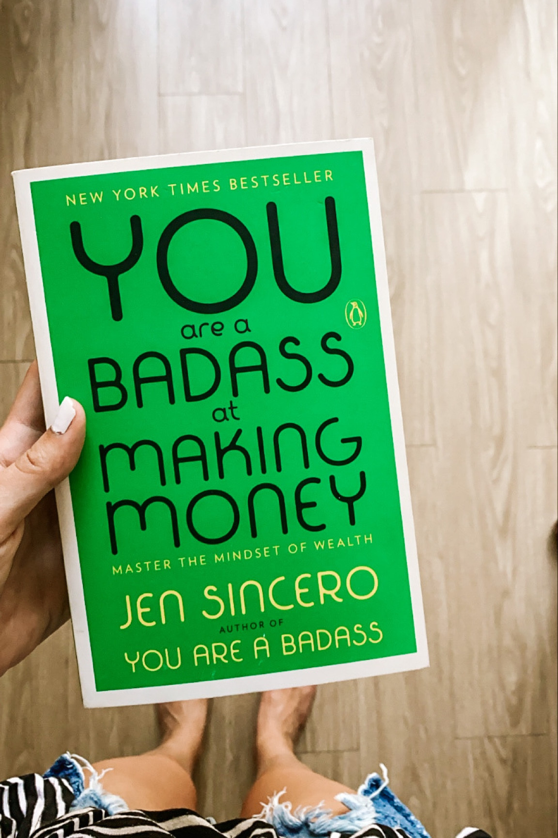 If you’re a woman trying to adjust your mindset around money, this book is AMAZING! Training your mind to think positively about your abilities and look positively at money. I highly recommend this book by Jen Sincero! #bookclub #moneybook #book #fallbook

#LTKhome #LTKfamily #LTKGiftGuide