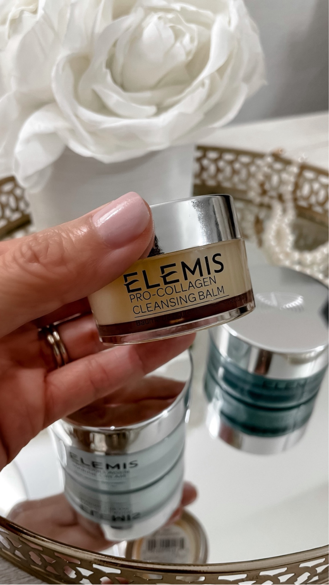 ELEMIS ON SALE
🤎
My favorite product by Elemis by far is the  pro colagen cleansing balm

•ELEMIS PRO-COLAGEN CLEANSING BALM
Deeply Cleanses, softens, nourishes
A nourishing cleansing balm that melts away makeup, daily pollutants and impurities for a soft and glowing complexion

Get to know the brand or restock your favorites now. 
Elemis Pro-Collagen Cleansing Balm
Elemis Pro-Collagen Marine Cream
Elemis Pro-Collagen Eye Revive Mask


#LTKFallSale #LTKBeauty #LTKStyleTip
