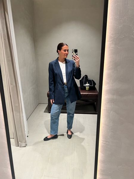 Smart casual OOTD
Jeans - Lovall straight- Size 12
White T-shirt- Residus - Size M
Blazer- Simply Be - Size 12
Shoes- River Island 

#LTKfindsunder50 #LTKworkwear #LTKmidsize