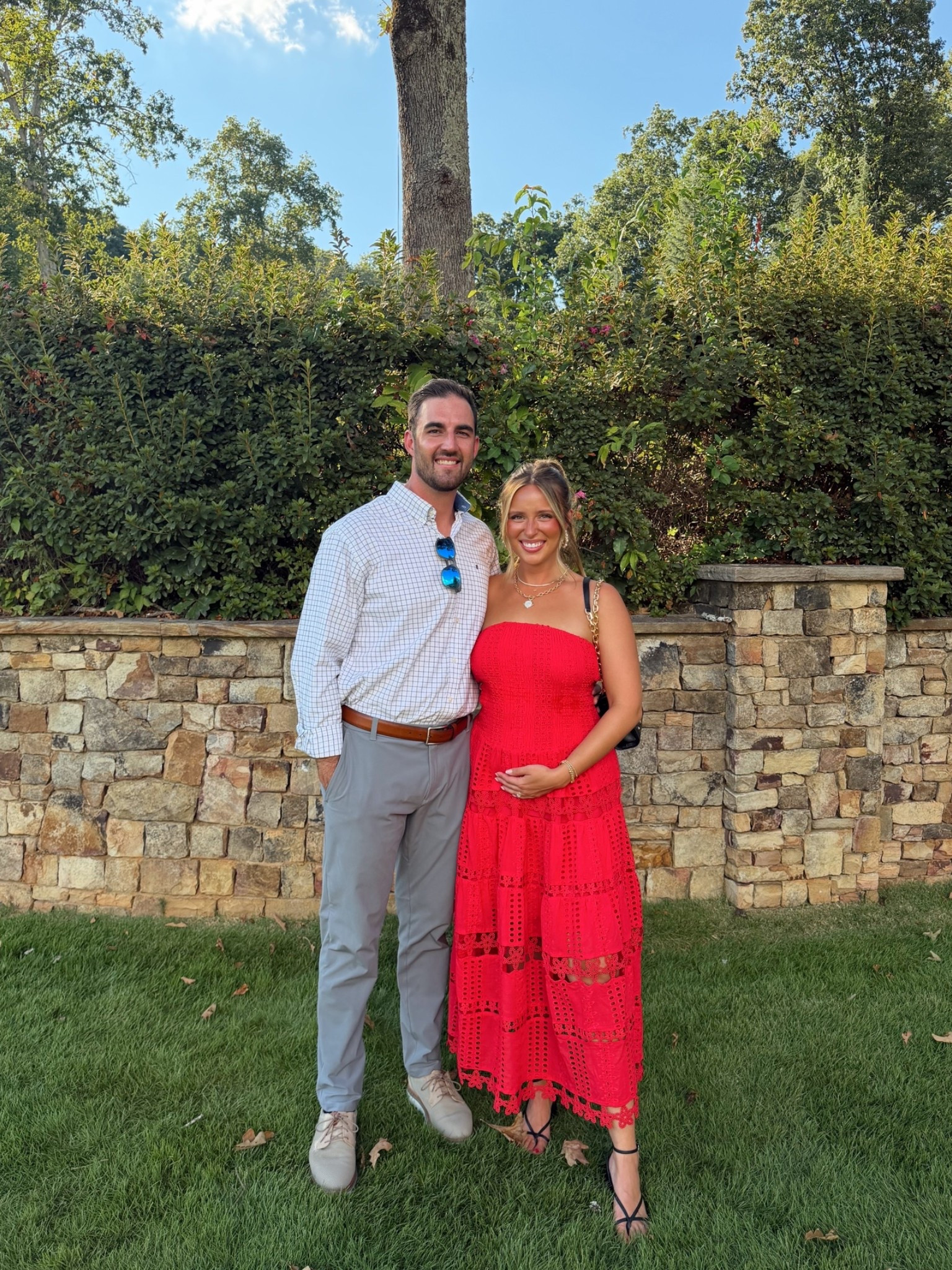 Wedding guest links!❤️ Dress is from local boutique but linking similar! Wearing a large to fit the growing bump✨

#LTKWedding #LTKBaby #LTKBump