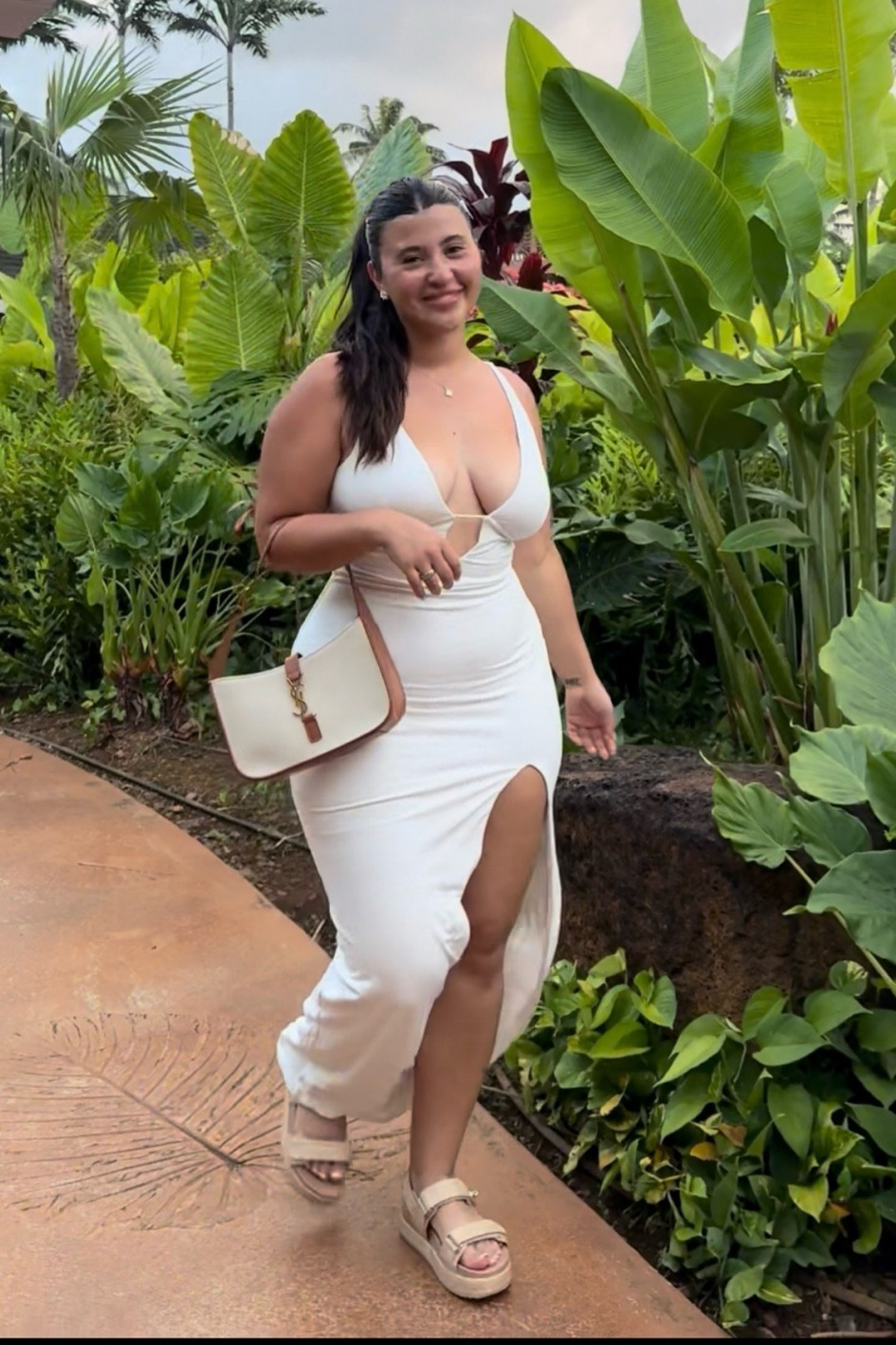 Hawaii outfit!

#vacation #hawaii 

#LTKSummerEdit #LTKMidsize #LTKSeasonal