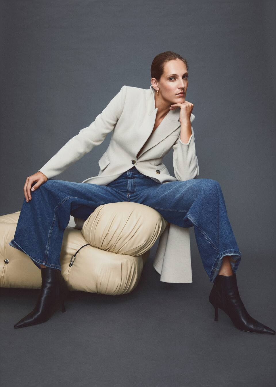 Heel zipped boots -  Women | Mango USA | MANGO (US)