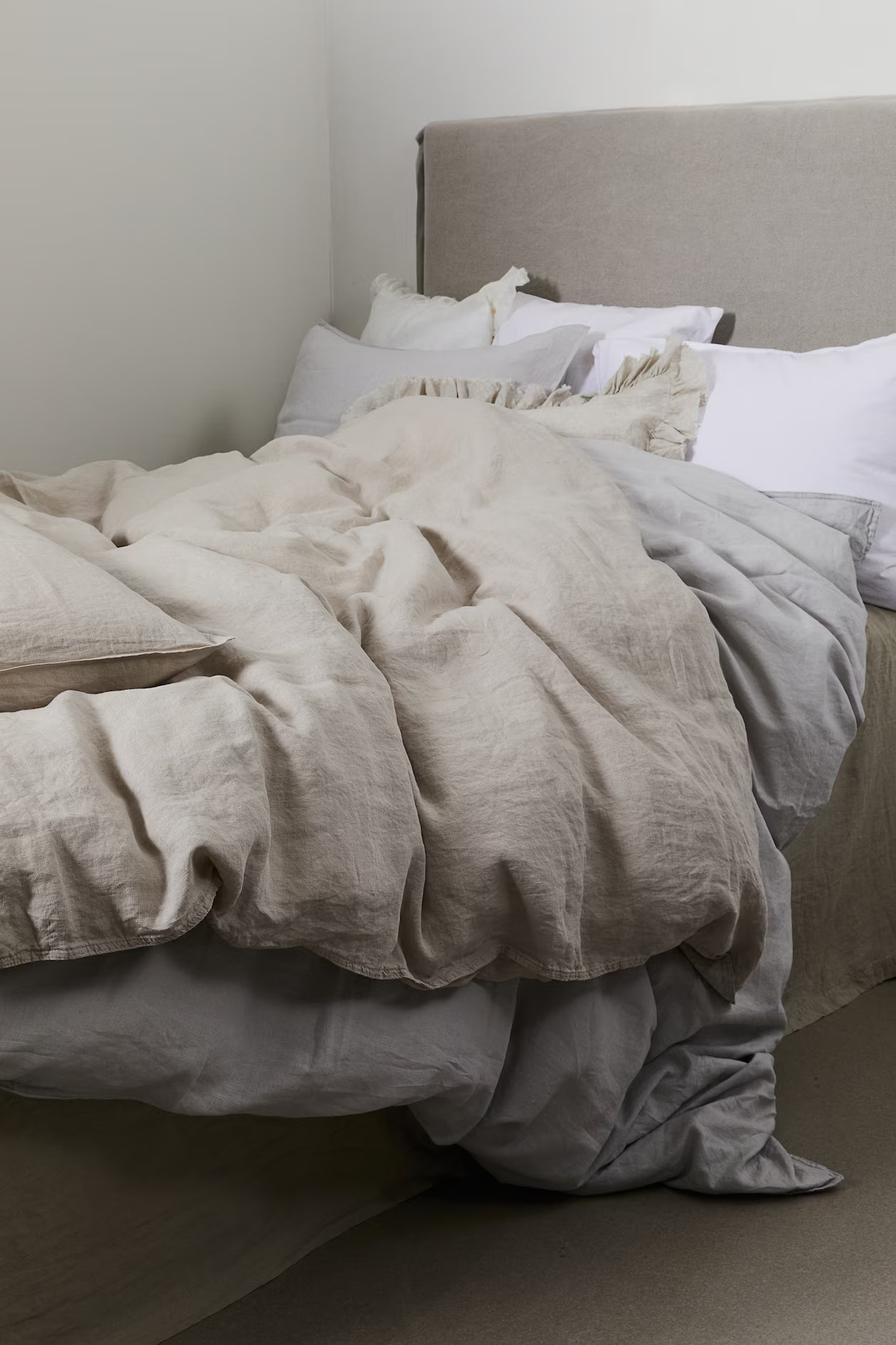 Linen King/Queen Duvet Cover Set | H&M (US + CA)