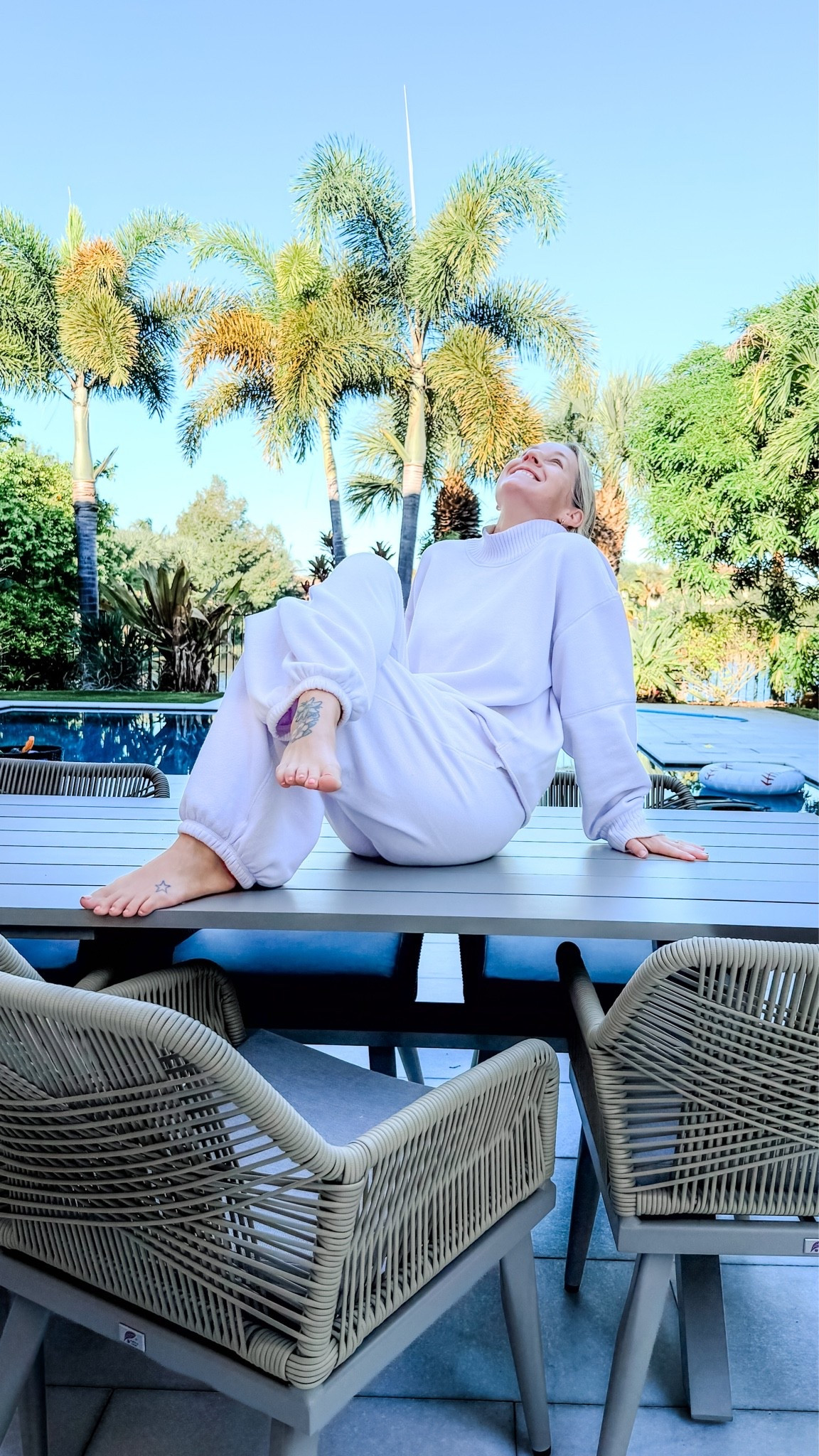 Fall in Florida is a glorious thing!! Like I’d never put a bathing suit on before noon. Toooo cold!!!! Medium in my set!! Buttery soft, as you can imagine!

#LTKootd #LTKdayinmylife #LTKHome