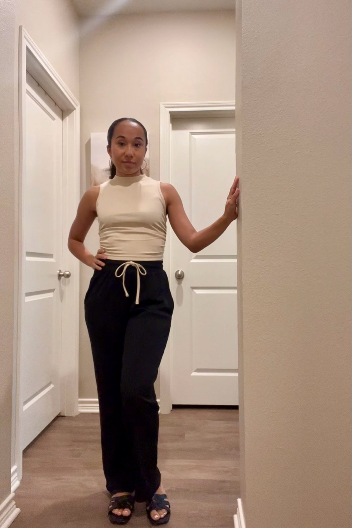 Neutral outfit! Very stretchy, I’m wearing a size small 

#LTKFindsUnder50 #LTKStyleTip