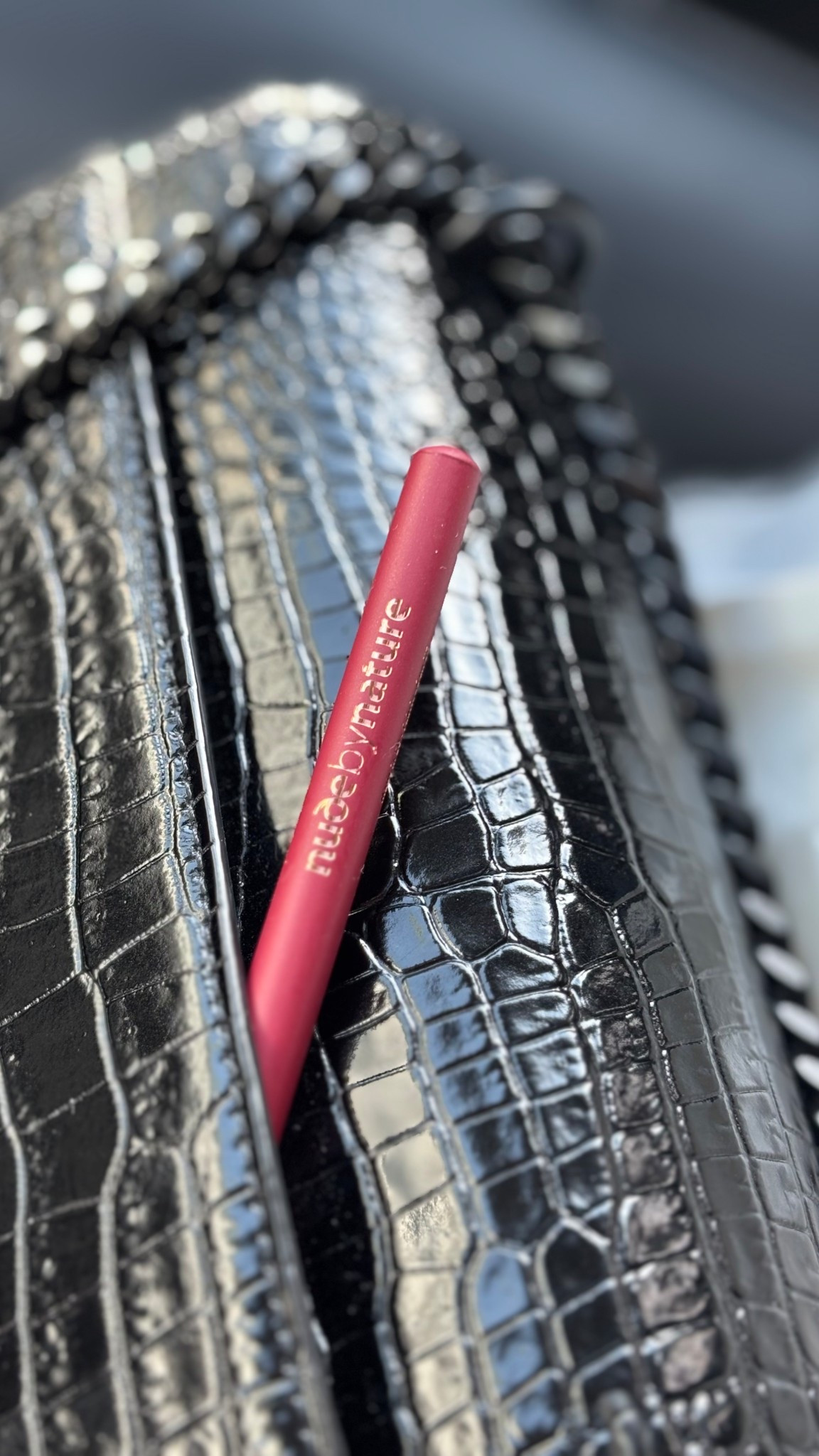 Have you guys heard of nude by nature? I found them at my local Fred Meyer and they are a clean makeup brand. So excited clean makeup is becoming more accessible. It’s not perfect but it’s way less toxic than your average. And this lip liner in the color berry is so perfect for my skin tone! 