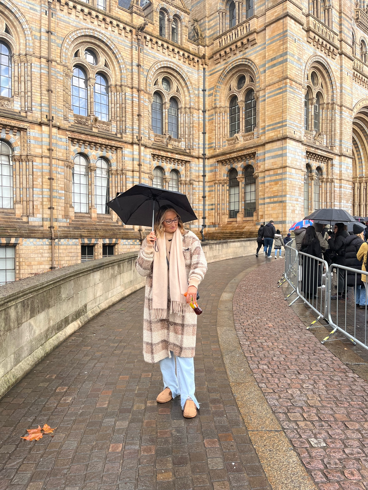 When in London 🇬🇧 

#LTKtravel #LTKSeasonal #LTKmidsize