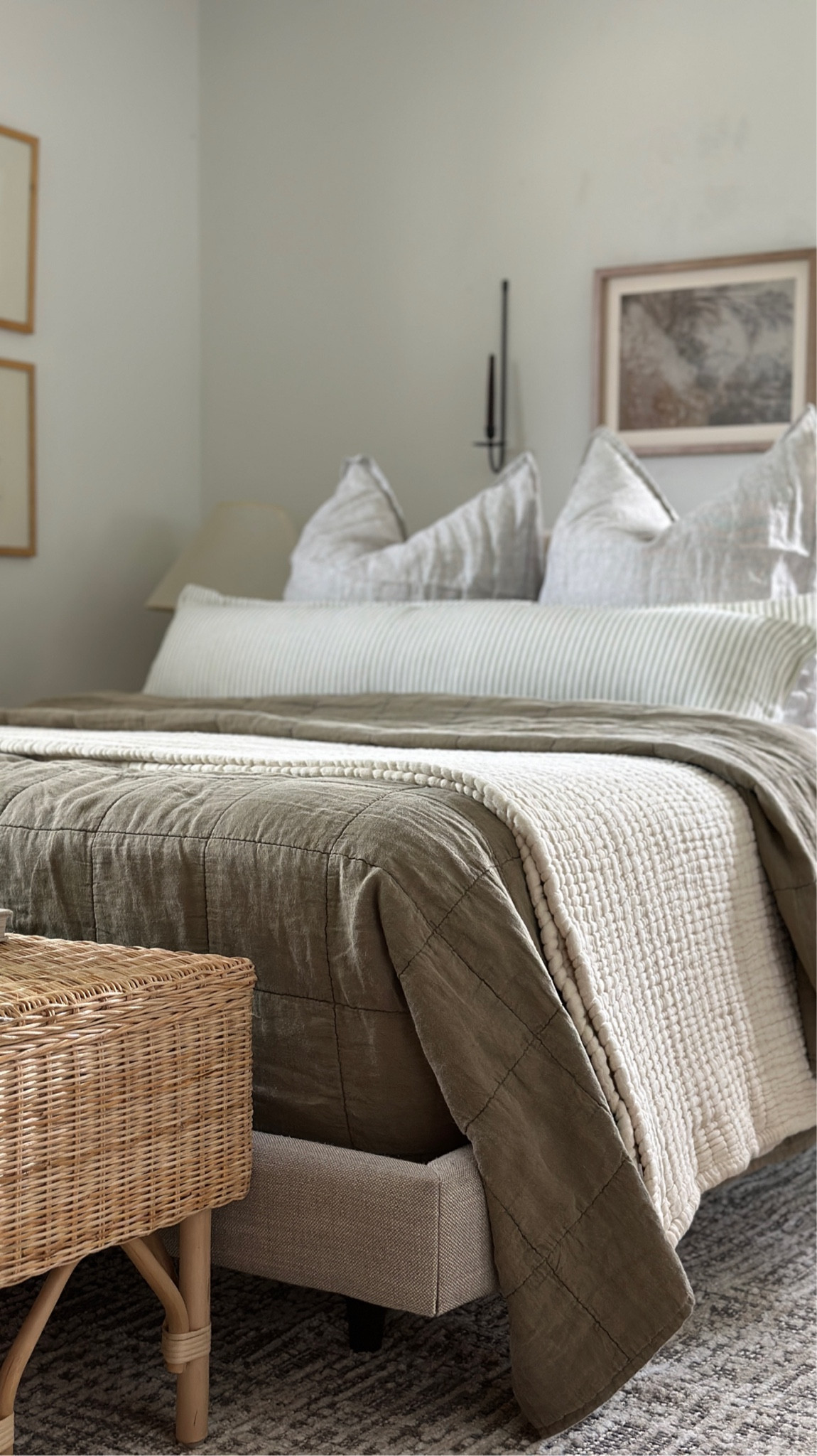 Fall neutrals and a new amber Lewis x Loloi rug!


#LTKStyleTip #LTKHome #LTKSaleAlert