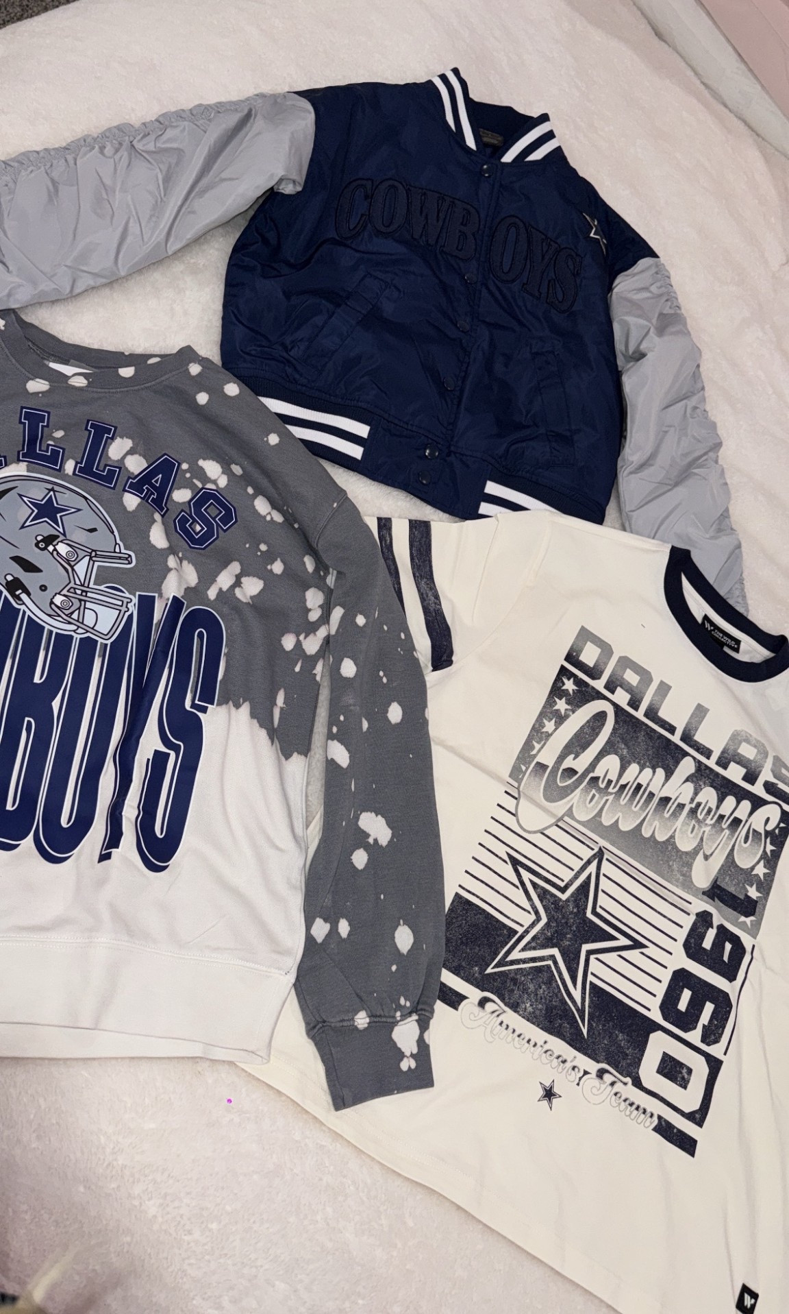 My favorite gameday items @fanatics! 💙 #Fanatics #Ad