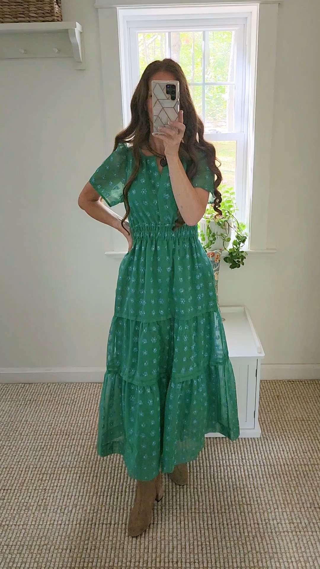 If you’ve never tried the Anthropologie Somerset dress, it’s one of their most popular styles for a reason 🤍
flattering, comfortable and incredibly easy to dress up or down

this is the second one I own and I love them both — I keep reaching for them

the prints tend to sell out quickly, but Anthropologie is always releasing new ones… I’ve linked several current Somerset options below

#anthropologiedress
#somersetdress
#springdresses
#maxidressstyle
#easydressing
#flatteringfit
#onrepeat 

 #LTKdayinmylife #LTKgrwm #LTKootd