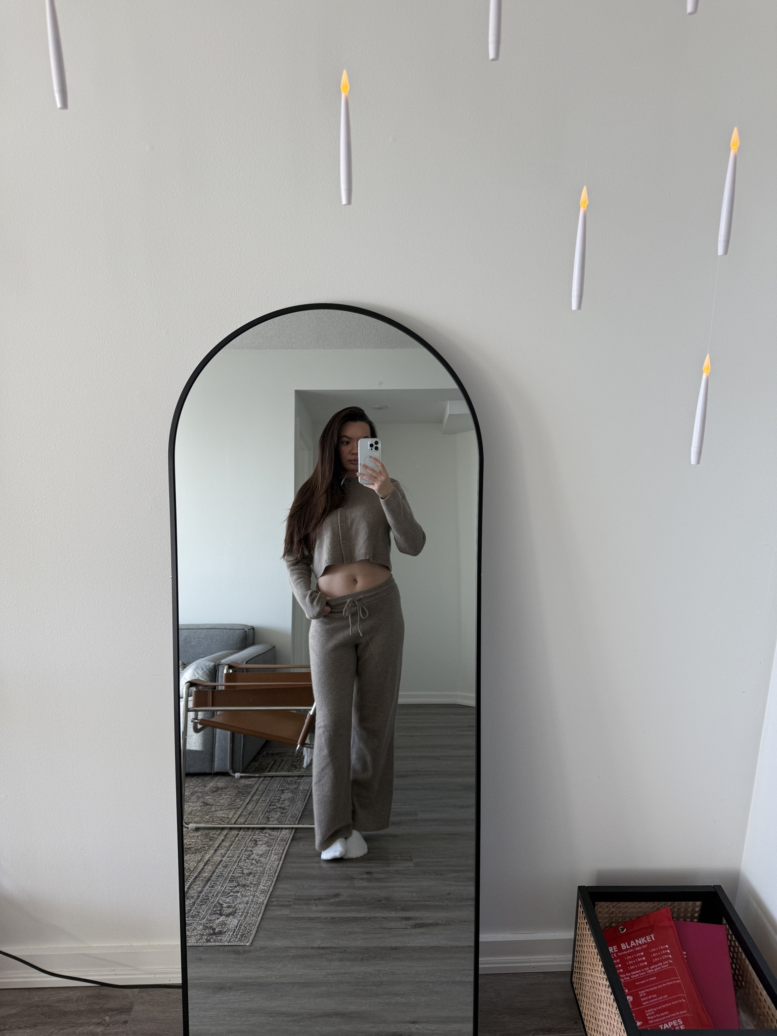 Softest layer you’ll reach for all season 🍂⁠
My cozy-but-elevated uniform from Aritzia Essential Cashmere — think midweight 100% cashmere that feels like a hug but looks chic with everything. Perfect for coffee runs, workdays, and travel days. ⁠
And yes, the Aritzia Women’s Essential Cashmere Hi‑Rise Wide Pant are worth every double-tap — high-rise comfort meets wide-leg cashmere dreams. 🤍⁠
#aritzia #aritziaessentialcashmere #cashmere #cozycore #everydaystyle #fallfashion

#LTKHoliday #LTKootd #LTKSeasonal