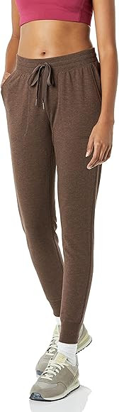 Amazon Essentials Women's Studio Terry Relaxed-Fit Jogger | Amazon (US)