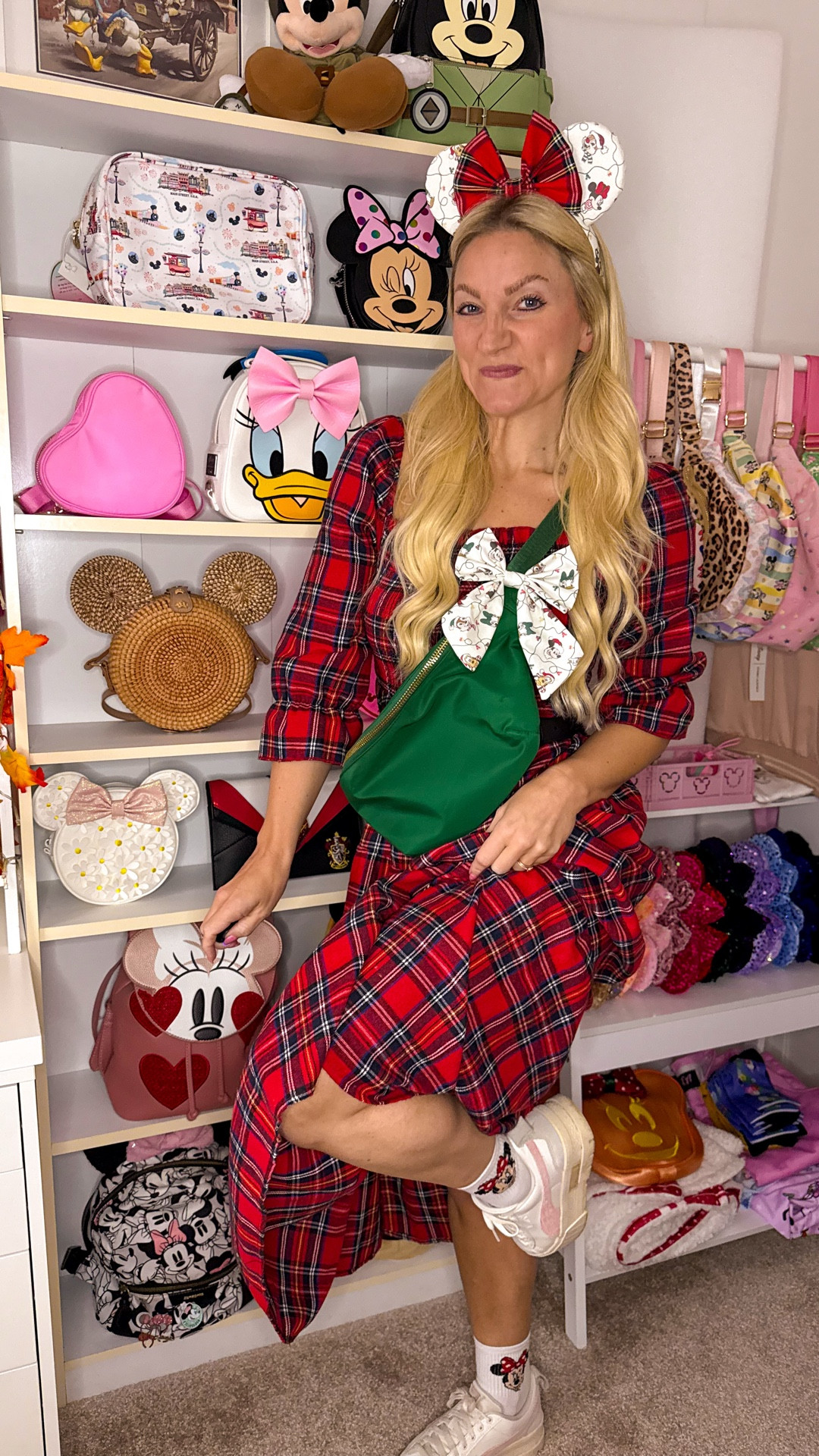 Christmas Disney Outfit Inspo 🎄
Minnie Ears and Matching bag bow here..
https://earseverafter.com/search?q=christmas+mouse+pals&options%5Bprefix%5D=last