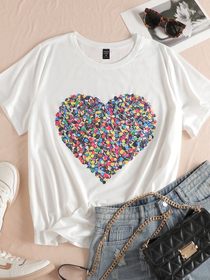 SHEIN LUNE Plus Heart Print Tee | SHEIN