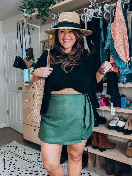 Midsize vacation wear -size 14 
Wearing an xl in this comfy oversized top and a xxl in this linen skort- sized up one 
Beach bag code: 20TARYN 

#LTKtravel #LTKcurves #LTKunder50