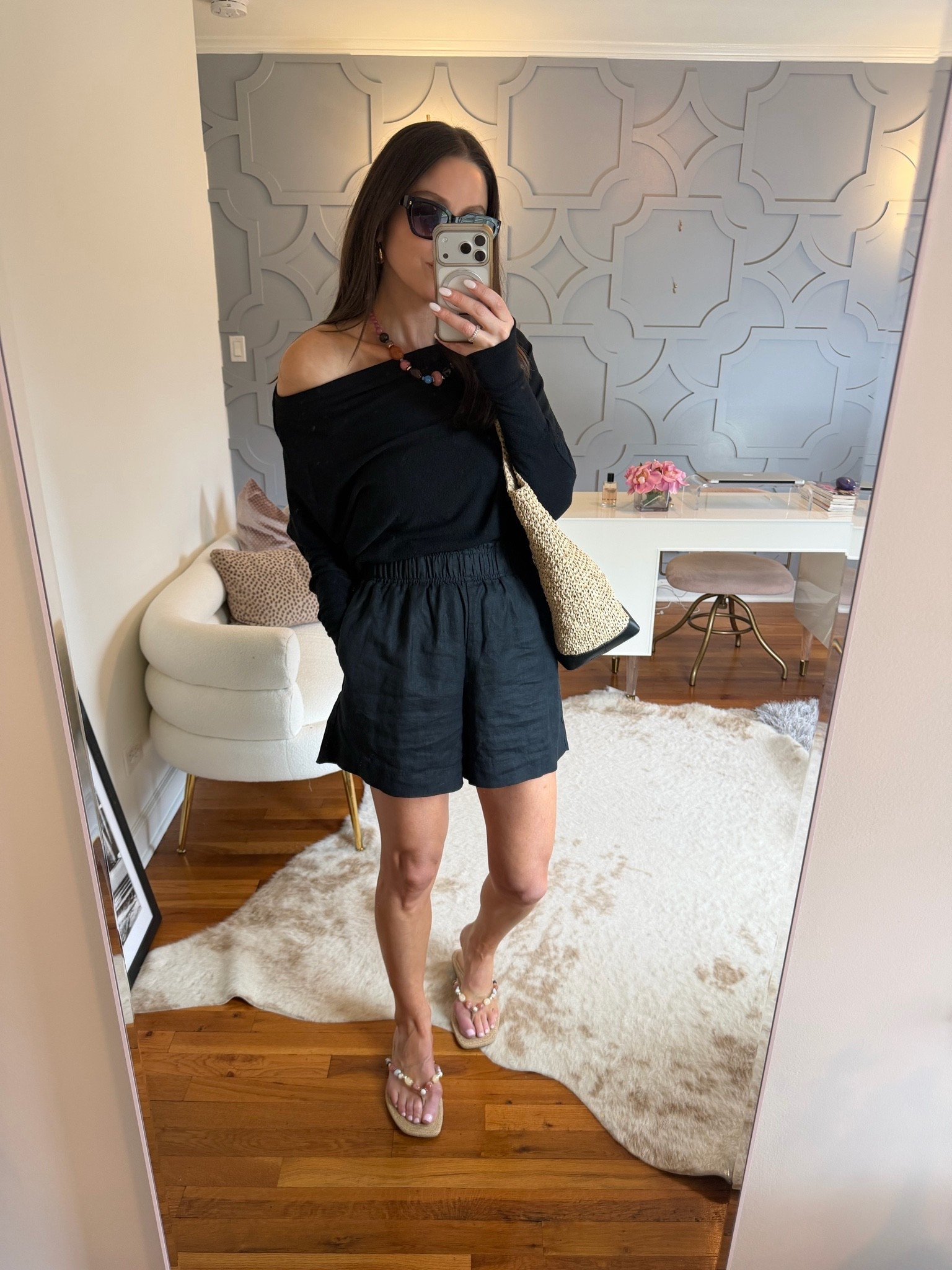 OUTFIT IDEA: Summer errands/weekend casual chic 
Size down in the top 
Shorts you can also size down one
Shoes true to size