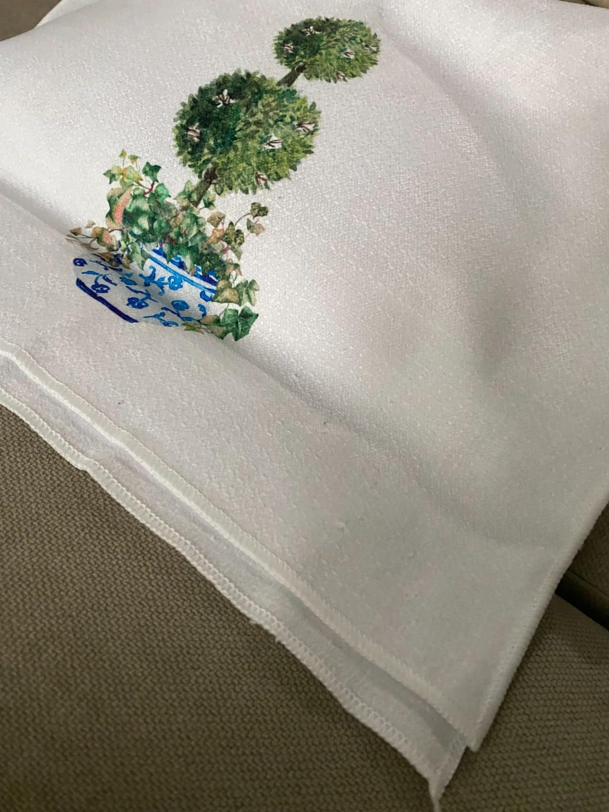 Blue and White Porcelain Kitchen Towels,Chinoiserie Decor, Preppy Chinoiserie Hand Towels, Waterc... | Amazon (US)