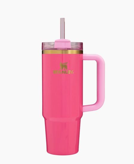 Pink 💗 Parade is back!! 

Perfect style for hydration for any #CrazyBusyMama 



#LTKActive #LTKOver40 #LTKFindsUnder50