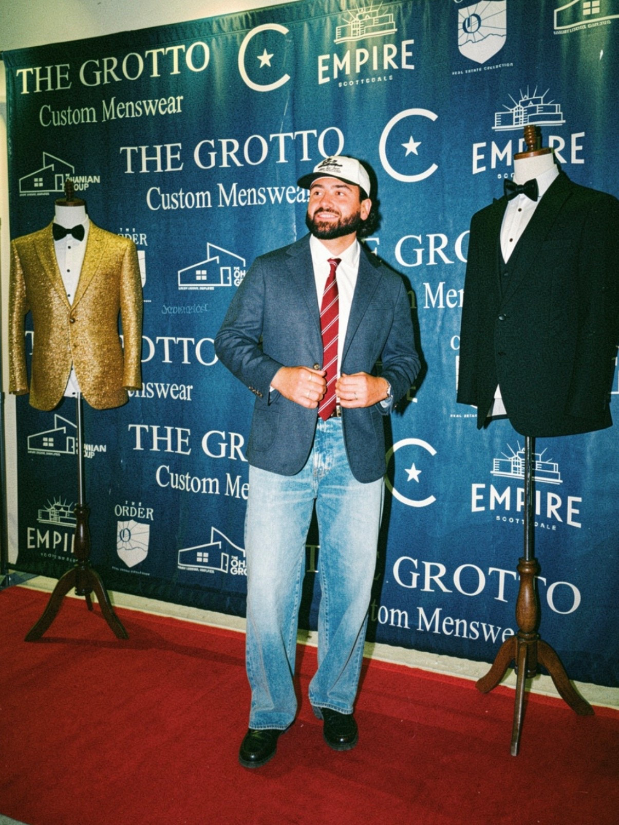 Event night outfit. 📸 Wanted to keep this one elevated casual by pairing more formal items like the blazer and tie with the jeans and baseball hat. It’s giving me 90’s Ivy League vibes.

#LTKgrwm #LTKootd #LTKMens