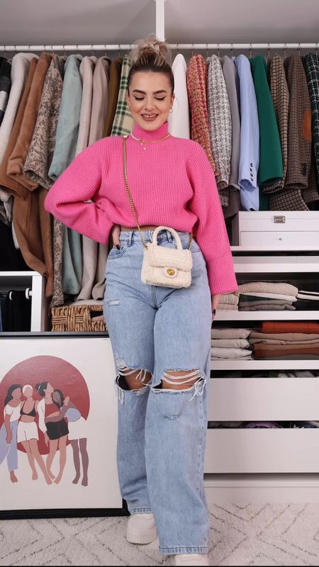Mom jeans , pink sweater 

#LTKSeasonal #LTKfit #LTKunder100