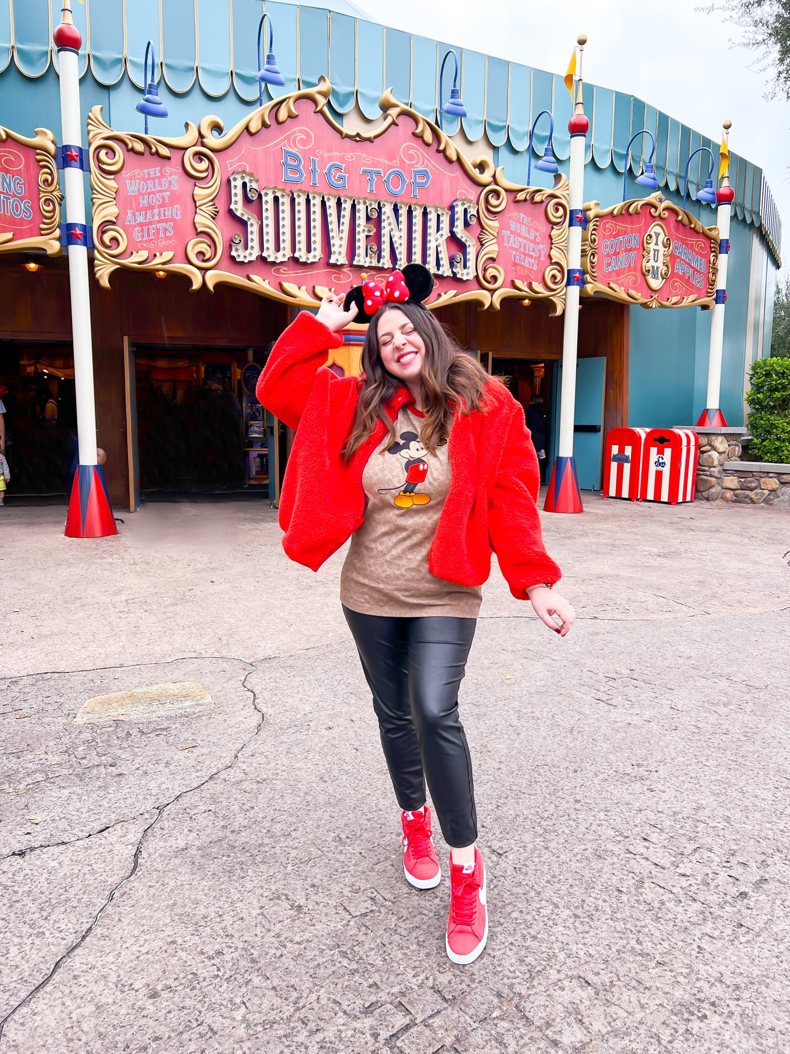 Had some fun running around Walt Disney World in this cute #DisneyStyle outfit! It was chilly, so this sherpa jacket was perfect for layering! 

#LTKunder100 #LTKunder50 #LTKcurves